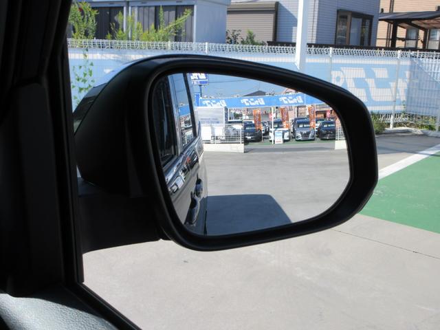 ヴォクシー Ｓ－Ｚ　純正１０．５インチナビ　フルセグＴＶ　後席フリップダウンモニター　全周囲カメラ　両側パワースライドドア　ドライブレコーダー　ＥＴＣ　ハーフレザーシート　シートヒーター　ＬＥＤヘッドライト　スマートキー（19枚目）