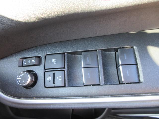 ヴォクシー Ｓ－Ｚ　純正１０．５インチナビ　フルセグＴＶ　後席フリップダウンモニター　全周囲カメラ　両側パワースライドドア　ドライブレコーダー　ＥＴＣ　ハーフレザーシート　シートヒーター　ＬＥＤヘッドライト　スマートキー（30枚目）