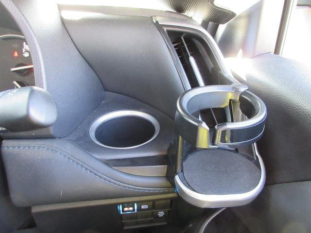 ヴォクシー Ｓ－Ｚ　純正１０．５インチナビ　フルセグＴＶ　後席フリップダウンモニター　全周囲カメラ　両側パワースライドドア　ドライブレコーダー　ＥＴＣ　ハーフレザーシート　シートヒーター　ＬＥＤヘッドライト　スマートキー（31枚目）