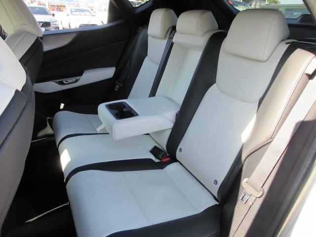 ＮＸ ＮＸ３５０ｈ　Ｆスポーツ　４ＷＤ　ホワイトレザーシート　純正１４インチナビ　フルセグＴＶ　バックカメラ　パワーバックドア　レーダークルコン　パドルシフト　ＥＴＣ　シートヒーター　パワーシート　純正２０インチＡＷ　ＬＥＤヘッド（51枚目）