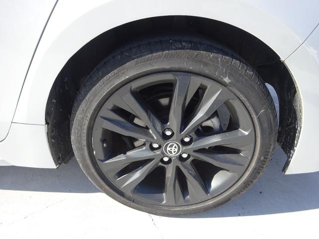 カローラツーリング ハイブリッド　ダブルバイビー　純正１０．５インチナビ　フルセグＴＶ　バックカメラ　ＥＴＣ２．０　Ｂｌｕｅｔｏｏｔｈ　ＵＳＢ　アダプティブクルーズコントロール　レーンキープアシスト　オートライト　オートハイビーム　シートヒーター（11枚目）