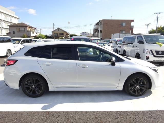 カローラツーリング ハイブリッド　ダブルバイビー　純正１０．５インチナビ　フルセグＴＶ　バックカメラ　ＥＴＣ２．０　Ｂｌｕｅｔｏｏｔｈ　ＵＳＢ　アダプティブクルーズコントロール　レーンキープアシスト　オートライト　オートハイビーム　シートヒーター（16枚目）