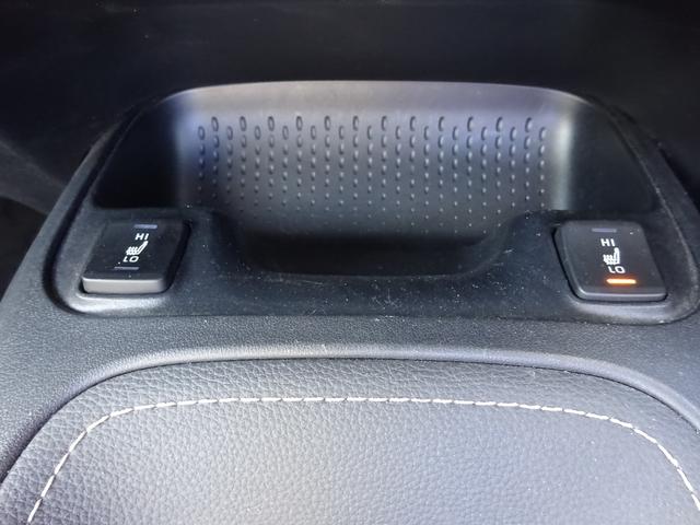 カローラツーリング ハイブリッド　ダブルバイビー　純正１０．５インチナビ　フルセグＴＶ　バックカメラ　ＥＴＣ２．０　Ｂｌｕｅｔｏｏｔｈ　ＵＳＢ　アダプティブクルーズコントロール　レーンキープアシスト　オートライト　オートハイビーム　シートヒーター（31枚目）