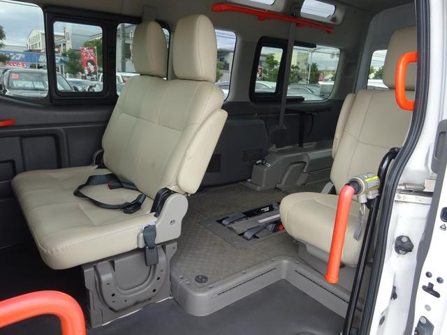 ＮＶ３５０キャラバンバン 　チェアキャブ車いす１＋１名仕様　純正ナビ　フルセグＴＶ　アラウンドビューモニター　ＤＶＤ　レーンキープアシスト　４列シート　車いす固定装置　キーレスエントリー　デジタルインナーミラー（41枚目）