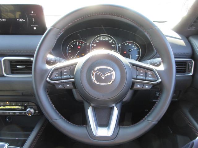 ＣＸ－５ ＸＤ　スポーツアピアランス　レザーシート　純正１０．２５インチナビ　フルセグＴＶ　全周囲カメラ　パワーバックドア　ＢＯＳＥサウンド　レーダークルーズコントロール　シートヒーター　パワーシート　ステアリングヒーター　１９インチＡＷ（21枚目）