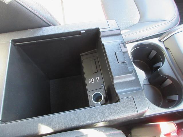 ＣＸ－５ ＸＤ　スポーツアピアランス　レザーシート　純正１０．２５インチナビ　フルセグＴＶ　全周囲カメラ　パワーバックドア　ＢＯＳＥサウンド　レーダークルーズコントロール　シートヒーター　パワーシート　ステアリングヒーター　１９インチＡＷ（43枚目）