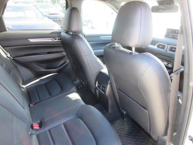 ＣＸ－５ ＸＤ　スポーツアピアランス　レザーシート　純正１０．２５インチナビ　フルセグＴＶ　全周囲カメラ　パワーバックドア　ＢＯＳＥサウンド　レーダークルーズコントロール　シートヒーター　パワーシート　ステアリングヒーター　１９インチＡＷ（49枚目）