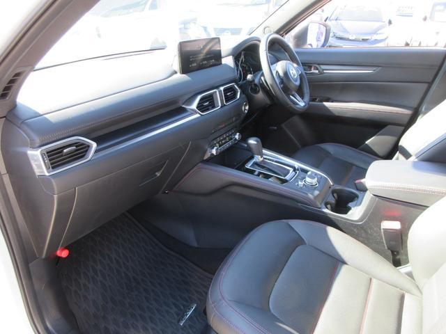 ＣＸ－５ ＸＤ　スポーツアピアランス　レザーシート　純正１０．２５インチナビ　フルセグＴＶ　全周囲カメラ　パワーバックドア　ＢＯＳＥサウンド　レーダークルーズコントロール　シートヒーター　パワーシート　ステアリングヒーター　１９インチＡＷ（54枚目）