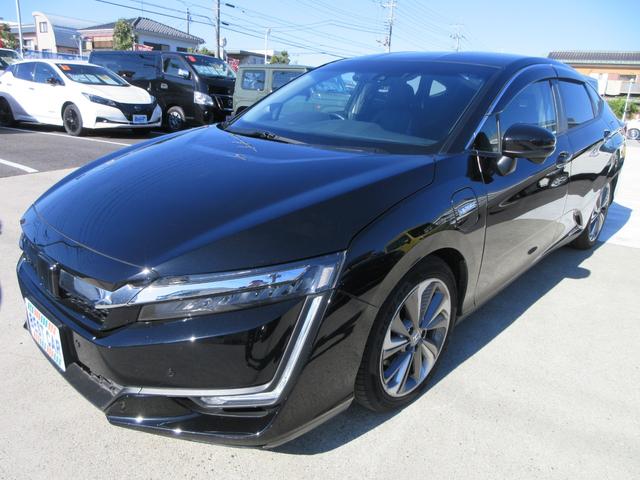 クラリティＰＨＥＶ ＥＸ　電動レザーシート　純正８インチナビ　フルセグＴＶ　バックカメラ　アダプティブクルーズコントロール　パドルシフト　ドラレコ　ＥＴＣ　シートヒーター　ＬＥＤヘッドライト　純正１８インチＡＷ　スマートキー（7枚目）