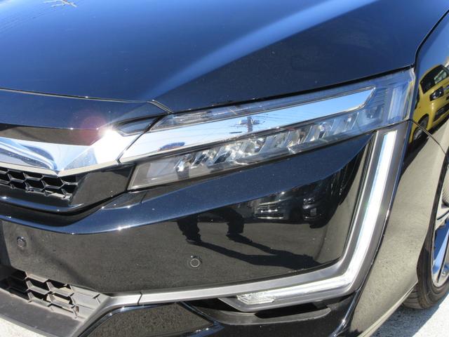 クラリティＰＨＥＶ ＥＸ　電動レザーシート　純正８インチナビ　フルセグＴＶ　バックカメラ　アダプティブクルーズコントロール　パドルシフト　ドラレコ　ＥＴＣ　シートヒーター　ＬＥＤヘッドライト　純正１８インチＡＷ　スマートキー（8枚目）