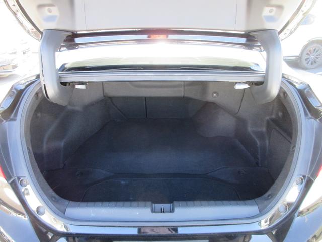 クラリティＰＨＥＶ ＥＸ　電動レザーシート　純正８インチナビ　フルセグＴＶ　バックカメラ　アダプティブクルーズコントロール　パドルシフト　ドラレコ　ＥＴＣ　シートヒーター　ＬＥＤヘッドライト　純正１８インチＡＷ　スマートキー（18枚目）