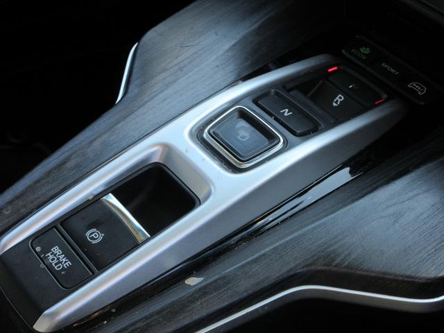 クラリティＰＨＥＶ ＥＸ　電動レザーシート　純正８インチナビ　フルセグＴＶ　バックカメラ　アダプティブクルーズコントロール　パドルシフト　ドラレコ　ＥＴＣ　シートヒーター　ＬＥＤヘッドライト　純正１８インチＡＷ　スマートキー（40枚目）