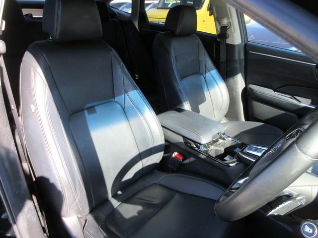クラリティＰＨＥＶ ＥＸ　電動レザーシート　純正８インチナビ　フルセグＴＶ　バックカメラ　アダプティブクルーズコントロール　パドルシフト　ドラレコ　ＥＴＣ　シートヒーター　ＬＥＤヘッドライト　純正１８インチＡＷ　スマートキー（45枚目）