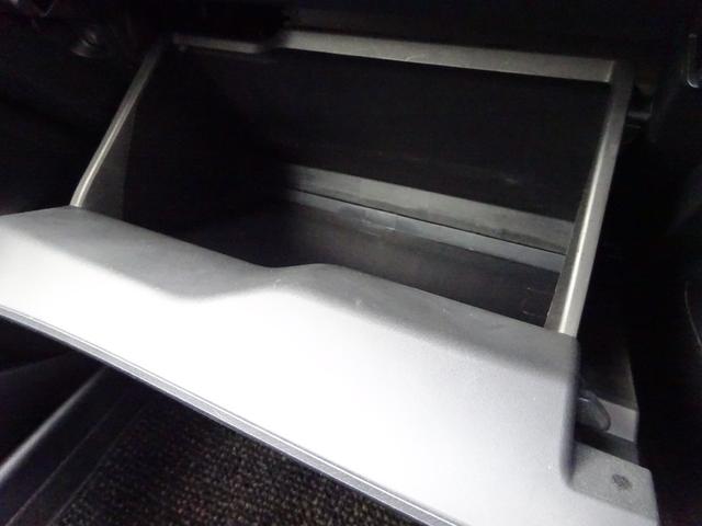 シエンタ Ｇ　純正ナビ　フルセグＴＶ　両側パワースライドドア　バックカメラ　ドライブレコーダー　ＥＴＣ　Ｂｌｕｅｔｏｏｔｈ　ＣＤ　車いす用スロープ　オートライト　スマートキー　ＬＥＤヘッドライト（42枚目）