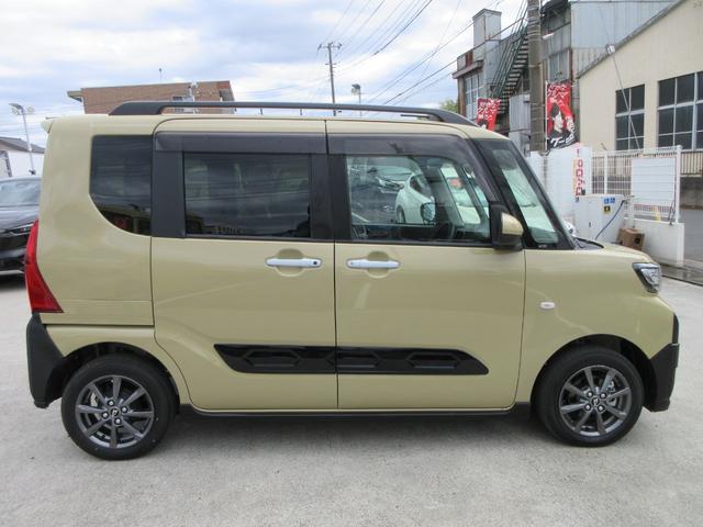 タント ファンクロス　４ＷＤ　スマートアシスト　両側パワースライドドア　ＥＴＣ　シートヒーター　ＬＥＤヘッドライト　ルーフレール　プッシュスタート　純正１４インチＡＷ　スマートキー（13枚目）