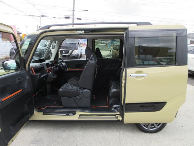 タント ファンクロス　４ＷＤ　スマートアシスト　両側パワースライドドア　ＥＴＣ　シートヒーター　ＬＥＤヘッドライト　ルーフレール　プッシュスタート　純正１４インチＡＷ　スマートキー（15枚目）