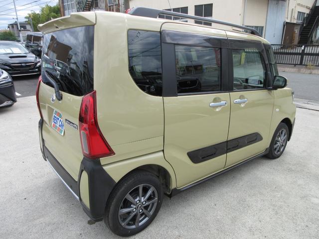 タント ファンクロス　４ＷＤ　スマートアシスト　両側パワースライドドア　ＥＴＣ　シートヒーター　ＬＥＤヘッドライト　ルーフレール　プッシュスタート　純正１４インチＡＷ　スマートキー（18枚目）