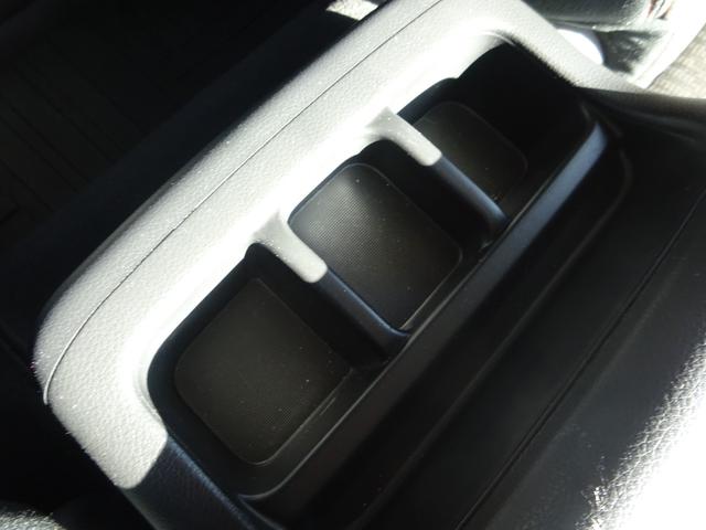 ＮＶ３５０キャラバンバン ロングプレミアムＧＸ　ブラックギア　パワースライドドア　アラウンドビューモニター　デジタルインナーミラー　ＬＥＤヘッドライト　オートライト　電動格納ミラー　スマートキー　ベッドキット　横滑り防止装置　衝突被害軽減ブレーキ（32枚目）