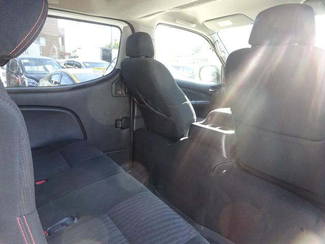 ＮＶ３５０キャラバンバン ロングプレミアムＧＸ　ブラックギア　パワースライドドア　アラウンドビューモニター　デジタルインナーミラー　ＬＥＤヘッドライト　オートライト　電動格納ミラー　スマートキー　ベッドキット　横滑り防止装置　衝突被害軽減ブレーキ（37枚目）