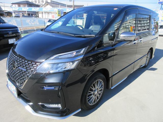 セレナ ｅ－パワー　オーテック　セーフティパッケージ　プロパイロット　レザーシート　純正１０インチナビ　フルセグＴＶ　全周囲カメラ　後席フリップダウンモニター　両側パワースライドドア　ドラレコ　ＥＴＣ　ＬＥＤヘッドライト　純正１６インチＡＷ　インテリキー（7枚目）