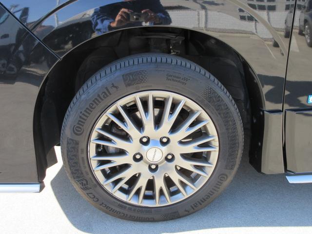 セレナ ｅ－パワー　オーテック　セーフティパッケージ　プロパイロット　レザーシート　純正１０インチナビ　フルセグＴＶ　全周囲カメラ　後席フリップダウンモニター　両側パワースライドドア　ドラレコ　ＥＴＣ　ＬＥＤヘッドライト　純正１６インチＡＷ　インテリキー（9枚目）