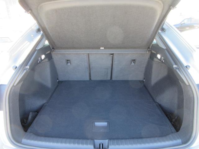 Ｑ４スポーツバック ｅ－トロン ４０ｅ－トロン　アドバンスド　レザーシート　純正１１．６インチナビ　全周囲カメラ　パワーバックドア　アダプティブクルーズコントロール　パドルシフト　ドライブレコーダー　ＥＴＣ　シートヒーター　ＬＥＤヘッドライト　純正１９インチＡＷ（18枚目）