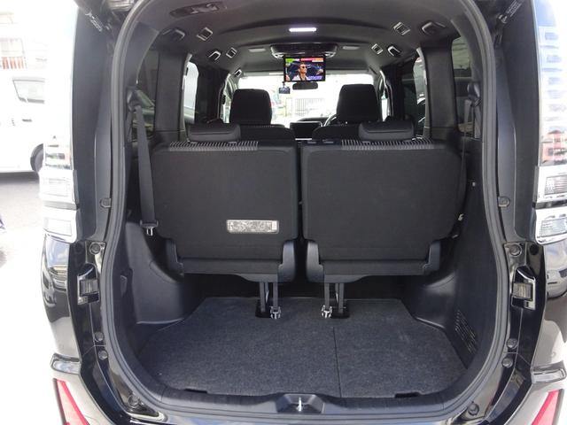 ヴォクシー ハイブリッドＺＳ　煌ＩＩ　モデリスタエアロ　アルバイン１１インチナビ　フルセグＴＶ　後席フリップダウンモニター　ドライブレコーダー　ＥＴＣ　Ｂｌｕｅｔｏｏｔｈ　ＤＩＳＣ　ＵＳＢ　クルーズコントロール　レーンキープアシスト（15枚目）