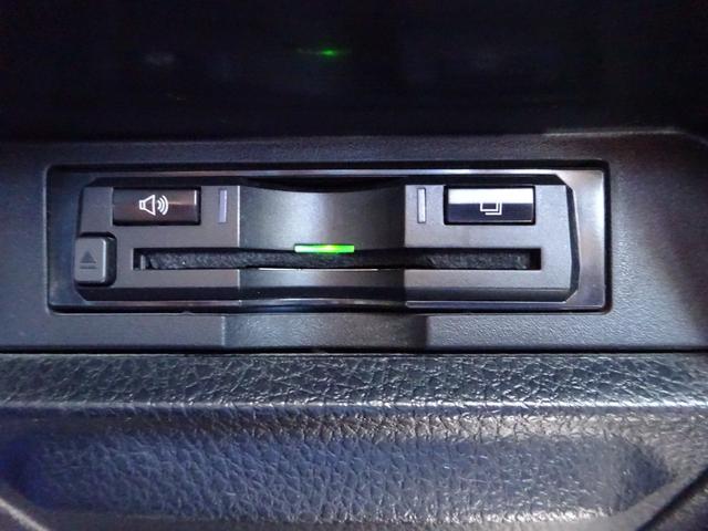 ヴォクシー ハイブリッドＺＳ　煌ＩＩ　モデリスタエアロ　アルバイン１１インチナビ　フルセグＴＶ　後席フリップダウンモニター　ドライブレコーダー　ＥＴＣ　Ｂｌｕｅｔｏｏｔｈ　ＤＩＳＣ　ＵＳＢ　クルーズコントロール　レーンキープアシスト（24枚目）