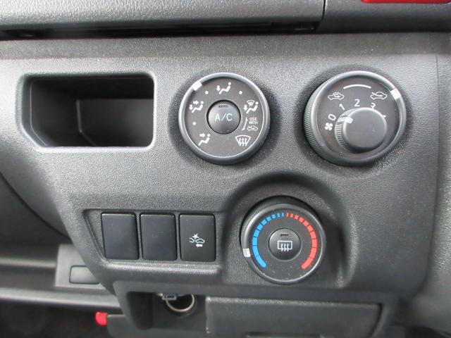 ハイエースバン ロングＤＸ　ＧＬパッケージ　トヨタセーフティセンス　バックカメラ　ドラレコ　ＥＴＣ　スライドドア　デジタルインナーミラー　パーキングサポートブレーキ　クリアランスソナー　電動格納ドアミラー　オートハイビーム　スマートキー（39枚目）