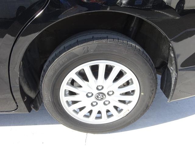 ヴォクシー ハイブリッドＶ　純正ナビ　フルセグＴＶ　両側パワースライドドア　バックカメラ　ＥＴＣ　Ｂｌｕｅｔｏｏｔｈ　ＤＩＳＣ　クルーズコントロール　レーンキープアシスト　シートヒーター　ダブルエアコン　オートライト（11枚目）