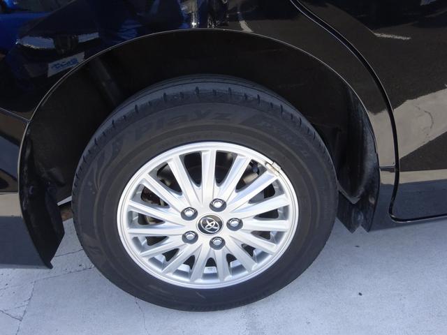 ヴォクシー ハイブリッドＶ　純正ナビ　フルセグＴＶ　両側パワースライドドア　バックカメラ　ＥＴＣ　Ｂｌｕｅｔｏｏｔｈ　ＤＩＳＣ　クルーズコントロール　レーンキープアシスト　シートヒーター　ダブルエアコン　オートライト（19枚目）