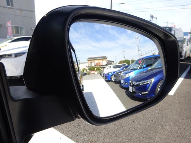 ヴォクシー ハイブリッドＶ　純正ナビ　フルセグＴＶ　両側パワースライドドア　バックカメラ　ＥＴＣ　Ｂｌｕｅｔｏｏｔｈ　ＤＩＳＣ　クルーズコントロール　レーンキープアシスト　シートヒーター　ダブルエアコン　オートライト（27枚目）