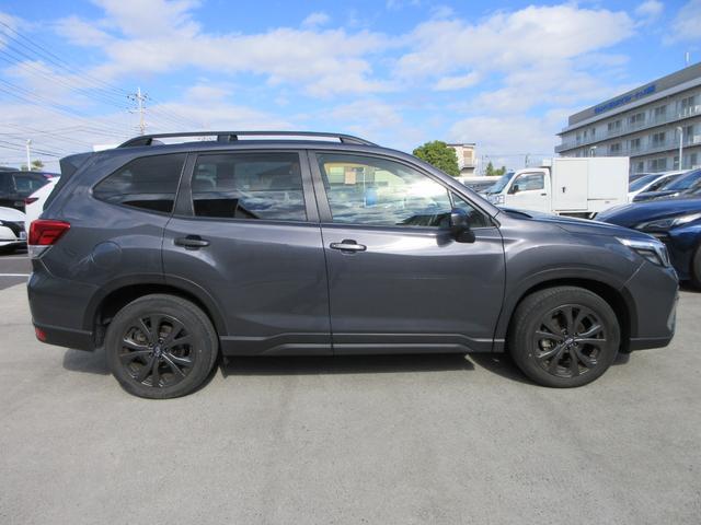 フォレスター Ｘ－エディション　４ＷＤ　アイサイト　純正８インチナビフルセグＴＶ　フロント＋サイド＋バックカメラ　パワーバックドア　アダプティブクルーズコントロール　ドラレコ　ＥＴＣ　シートヒーター　パワーシート　ＬＥＤヘッドライト（13枚目）