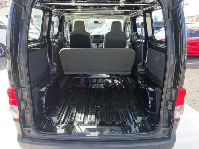 ＮＶ２００バネットバン ＤＸ　純正ナビ　フルセグＴＶ　両側スライドドア　ＥＴＣ　ワンオーナー　純正ハンガーパイプ　運転席＆助手席エアバック　キーレスエントリー（15枚目）