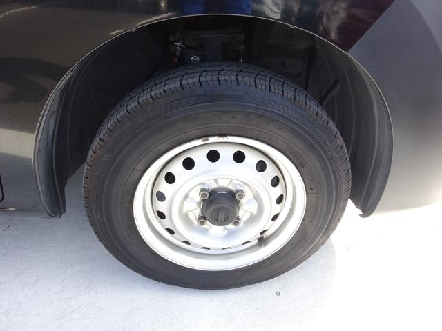 ＮＶ２００バネットバン ＤＸ　純正ナビ　フルセグＴＶ　両側スライドドア　ＥＴＣ　ワンオーナー　純正ハンガーパイプ　運転席＆助手席エアバック　キーレスエントリー（17枚目）