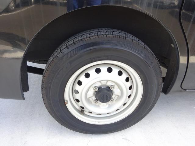 ＮＶ２００バネットバン ＤＸ　純正ナビ　フルセグＴＶ　両側スライドドア　ＥＴＣ　ワンオーナー　純正ハンガーパイプ　運転席＆助手席エアバック　キーレスエントリー（18枚目）