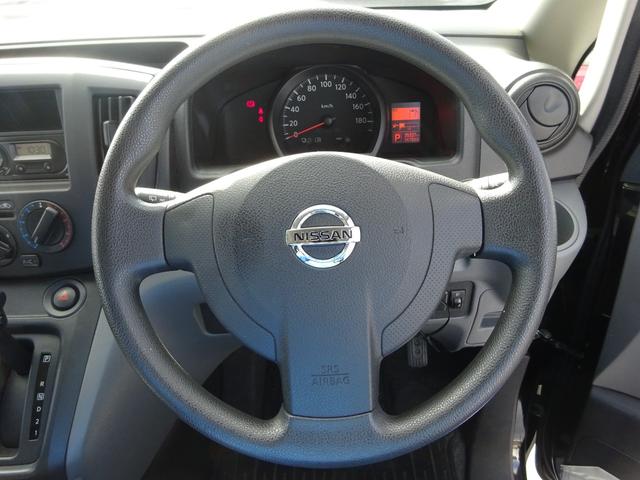 ＮＶ２００バネットバン ＤＸ　純正ナビ　フルセグＴＶ　両側スライドドア　ＥＴＣ　ワンオーナー　純正ハンガーパイプ　運転席＆助手席エアバック　キーレスエントリー（19枚目）