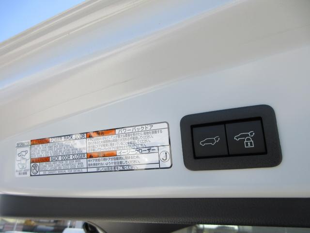 カローラクロス ハイブリッド Z 4WD パノラマルーフ 純正10.5インチナビ フルセグTV 全周囲カメラ パワーバックドア レーダークルコン ETC シートヒーター パワーシート ブラインドスポットモニター 純正18インチAW(19枚目)