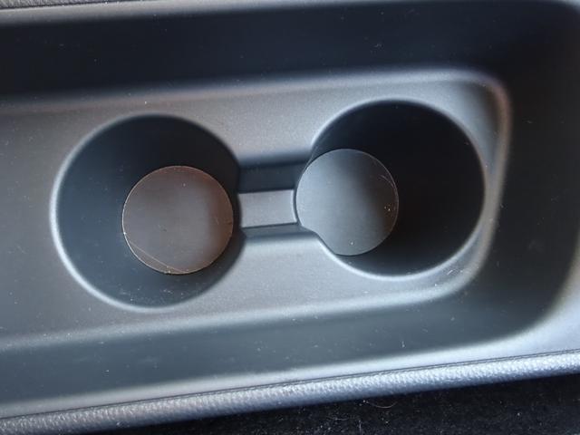 ヤリスクロス ハイブリッドＸ　ケンウッドナビ　フルセグＴＶ　バックカメラ　ドライブレコーダー　ＥＴＣ２．０　Ｂｌｕｅｔｏｏｔｈ　ＤＩＳＣ　ＵＳＢ　アダプティブクルーズコントロール　レーンキープアシスト　オートライト（36枚目）