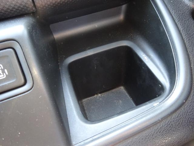 ソリオ ハイブリッドＳＺ　純正８インチナビ　フルセグＴＶ　両側パワースライドドア　バックカメラ　ＥＴＣ　Ｂｌｕｅｔｏｏｔｈ　ＤＩＳＣ　ＵＳＢ　アダプティブクルーズコントロール　レーンキープアシスト　パドルシフト　シートヒーター（23枚目）