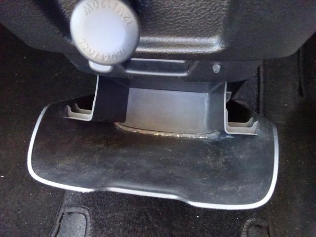 ソリオ ハイブリッドＳＺ　純正８インチナビ　フルセグＴＶ　両側パワースライドドア　バックカメラ　ＥＴＣ　Ｂｌｕｅｔｏｏｔｈ　ＤＩＳＣ　ＵＳＢ　アダプティブクルーズコントロール　レーンキープアシスト　パドルシフト　シートヒーター（39枚目）