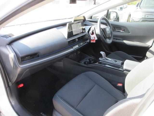 プリウス Ｇ　トヨタセーフティセンス　純正８インチナビ　フルセグＴＶ　バックカメラ　レーダークルーズコントロール　ドラレコ　ＥＴＣ　シートヒーター　ＬＥＤヘッドライト　ブラインドスポットモニター　ワンオーナー（48枚目）