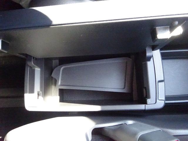 ヴォクシー ハイブリッドＳ－Ｇ　純正エアロ　純正１０．５インチナビ　フルセグＴＶ　パワースライドドア　アラウンドビューモニター　ドライブレコーダー　ＥＴＣ２．０　Ｂｌｕｅｔｏｏｔｈ　ＤＩＳＣ　ＵＳＢ　アダプティブクルーズコントロール（38枚目）