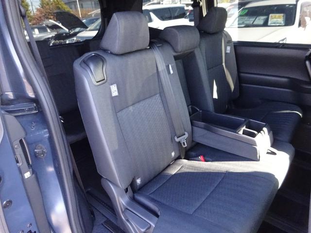 ヴォクシー ハイブリッドＳ－Ｇ　純正エアロ　純正１０．５インチナビ　フルセグＴＶ　パワースライドドア　アラウンドビューモニター　ドライブレコーダー　ＥＴＣ２．０　Ｂｌｕｅｔｏｏｔｈ　ＤＩＳＣ　ＵＳＢ　アダプティブクルーズコントロール（41枚目）