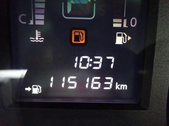 ＮＶ３５０キャラバンバン ロングＤＸ　純正ナビ　フルセグＴＶ　バックカメラ　ＥＴＣ　Ｂｌｕｅｔｏｏｔｈ　ＣＤ　ＵＳＢ　両側スライドドア　電動格納ミラー　キーレスエントリー　エマージェンシーブレーキ　プライバシーガラス　横滑り防止装置（21枚目）