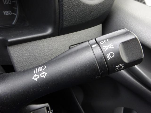 ＮＶ３５０キャラバンバン ロングＤＸ　純正ナビ　フルセグＴＶ　バックカメラ　ＥＴＣ　Ｂｌｕｅｔｏｏｔｈ　ＣＤ　ＵＳＢ　両側スライドドア　電動格納ミラー　キーレスエントリー　エマージェンシーブレーキ　プライバシーガラス　横滑り防止装置（22枚目）