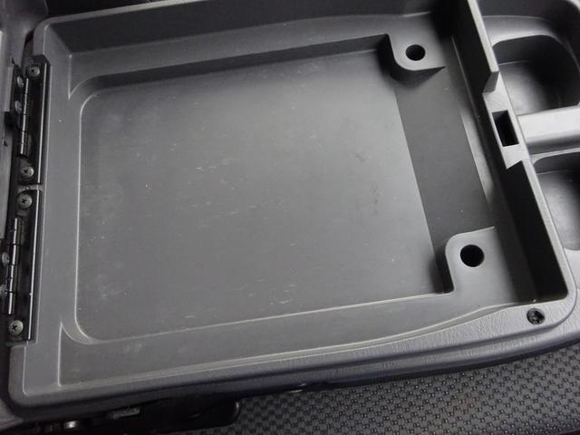 ＮＶ３５０キャラバンバン ロングＤＸ　純正ナビ　フルセグＴＶ　バックカメラ　ＥＴＣ　Ｂｌｕｅｔｏｏｔｈ　ＣＤ　ＵＳＢ　両側スライドドア　電動格納ミラー　キーレスエントリー　エマージェンシーブレーキ　プライバシーガラス　横滑り防止装置（36枚目）