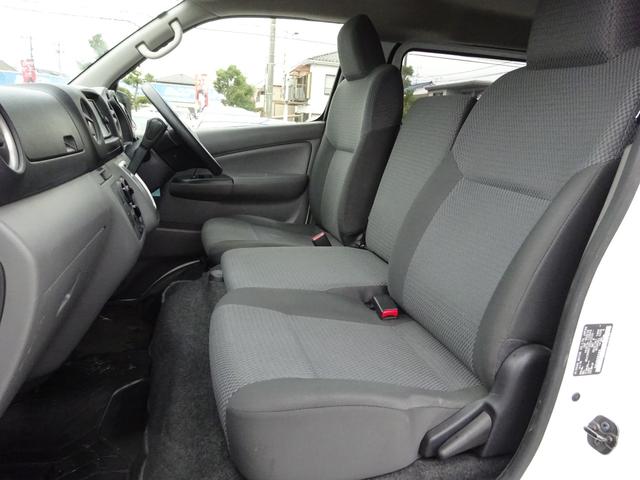 ＮＶ３５０キャラバンバン ロングＤＸ　純正ナビ　フルセグＴＶ　バックカメラ　ＥＴＣ　Ｂｌｕｅｔｏｏｔｈ　ＣＤ　ＵＳＢ　両側スライドドア　電動格納ミラー　キーレスエントリー　エマージェンシーブレーキ　プライバシーガラス　横滑り防止装置（46枚目）