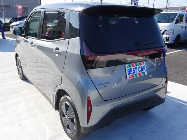 サクラ Ｘ　純正９インチナビ　フルセグＴＶ　アラウンドビューモニター　ドライブレコーダー　Ｂｌｕｅｔｏｏｔｈ　ＤＩＳＣ　ＵＳＢ　レーンキープアシスト　ＬＥＤヘッドライト　オートライト　オートハイビーム（14枚目）