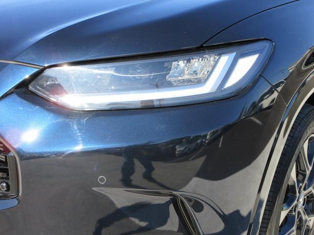 ＺＲ－Ｖ ｅ：ＨＥＶ　Ｚ特別仕様車ブラックスタイル　ホンダセンシング　本革シート　純正９インチナビ　フルセグＴＶ　全周囲カメラ　パワーバックドア　ＢＯＳＥサウンド　アダプティブクルーズコントロール　パドルシフト　ＥＴＣ　シートヒーター　パワーシート（8枚目）